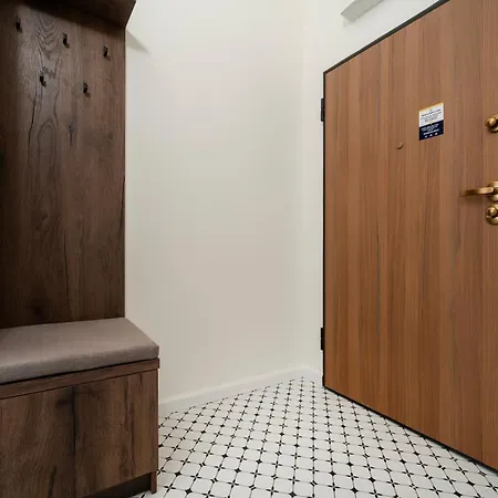 Downtown - 42m2, Workspace - By Rentujemy Apartment Lodz (Lodz)